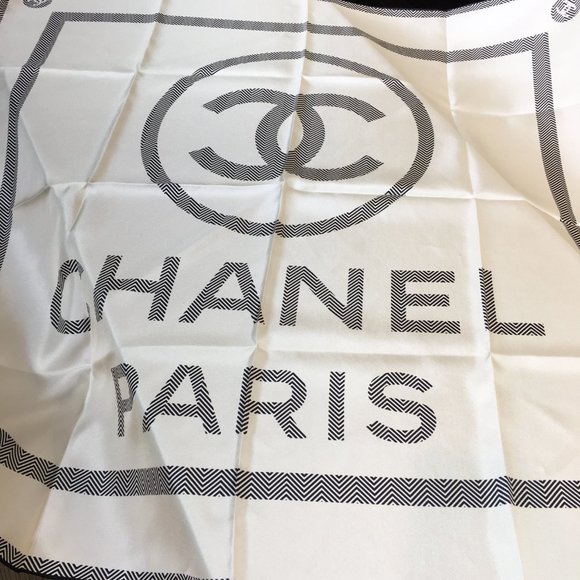 CHANEL scarf square - Picture 1 of 6